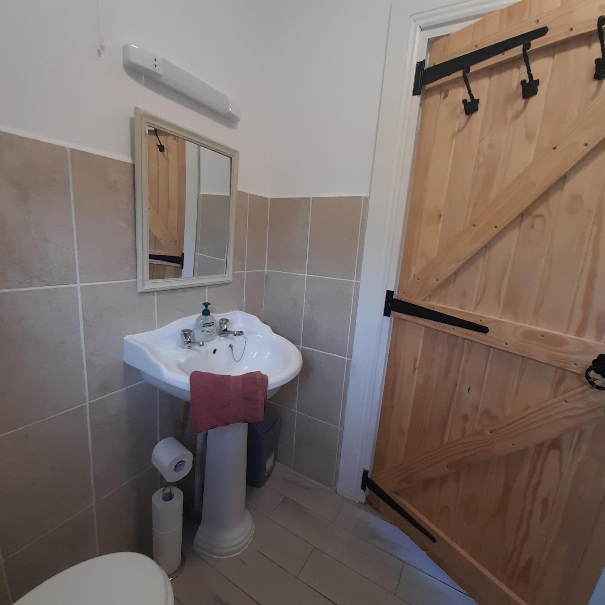 Corriebrack Cottage Hollywood  Экстерьер фото